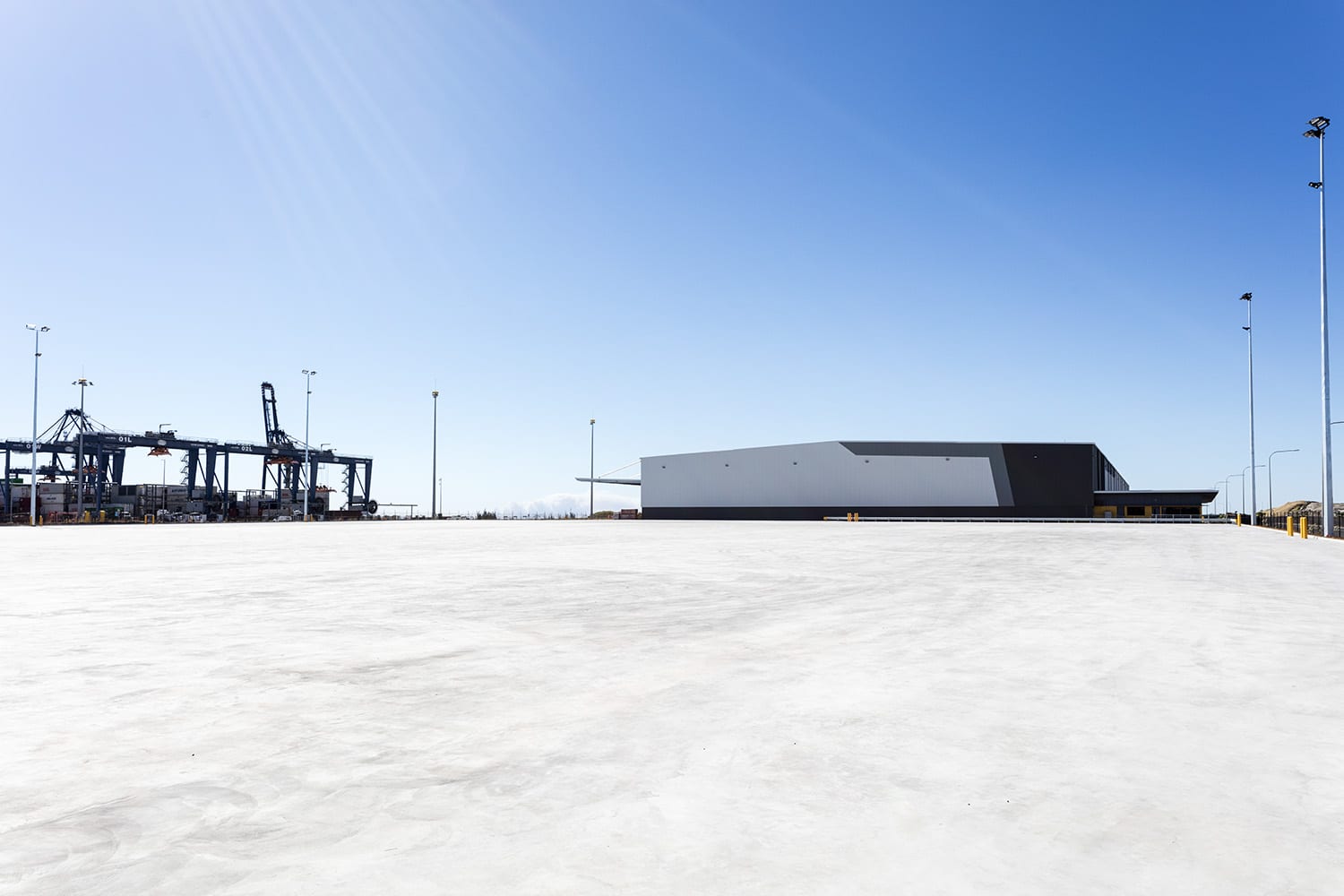 Silk Logistics Warehouse Port of Brisbane TOMKINS Commercial and