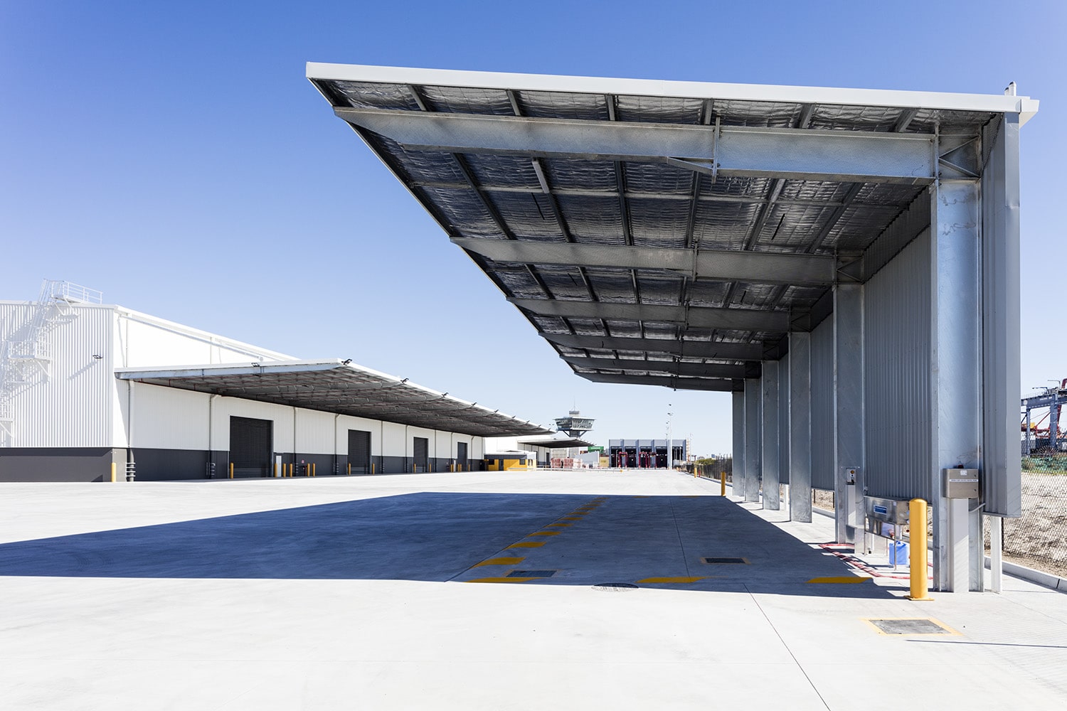 Silk Logistics Warehouse Port of Brisbane TOMKINS Commercial and