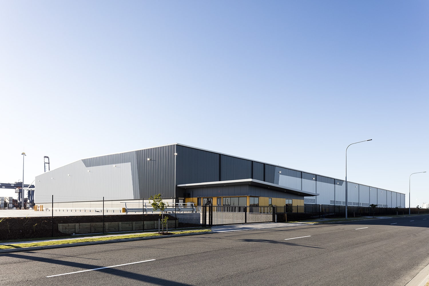 Silk Logistics Warehouse Port of Brisbane TOMKINS Commercial and