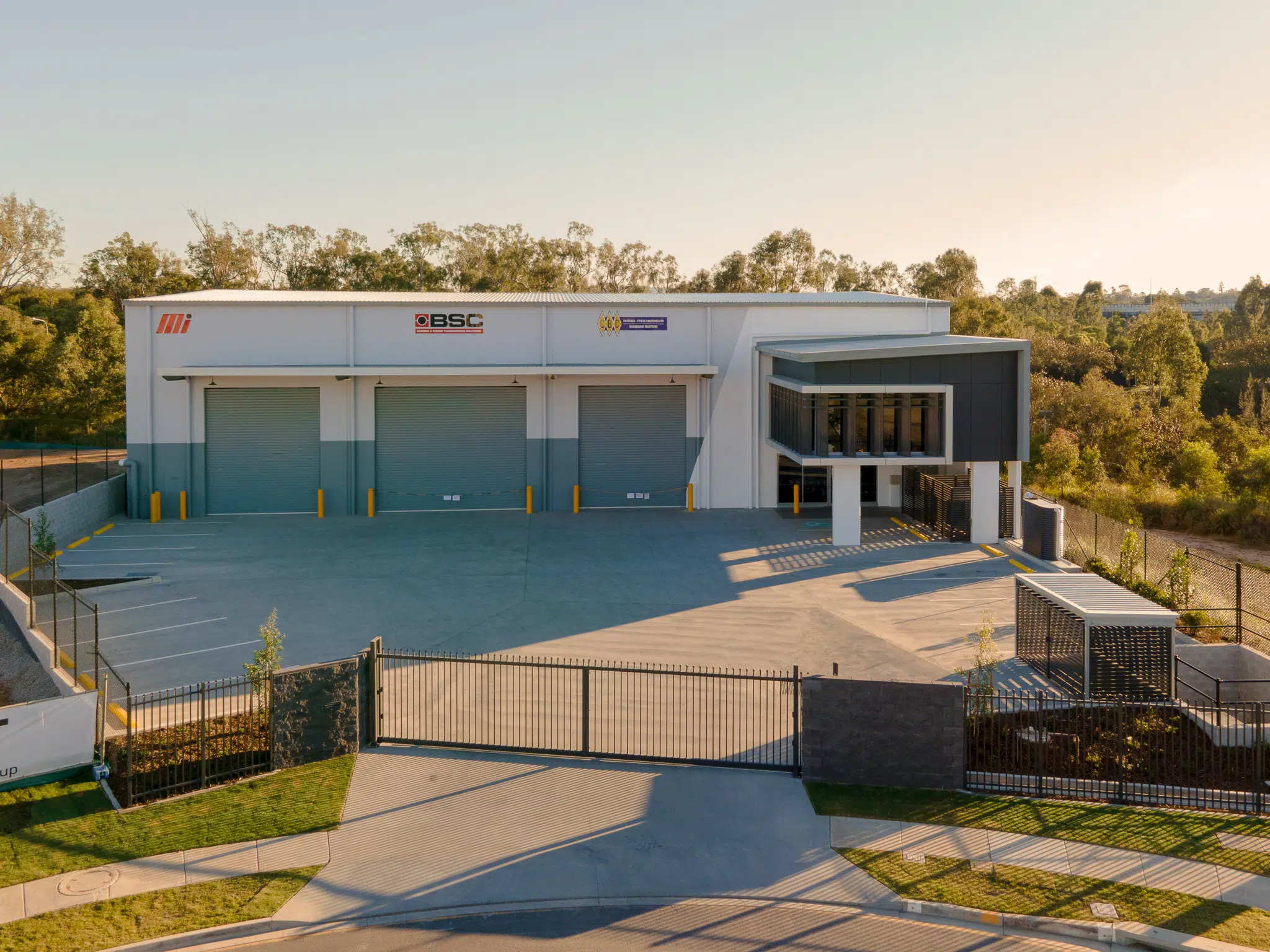 Nashos Place Warehouse, Wacol - TOMKINS