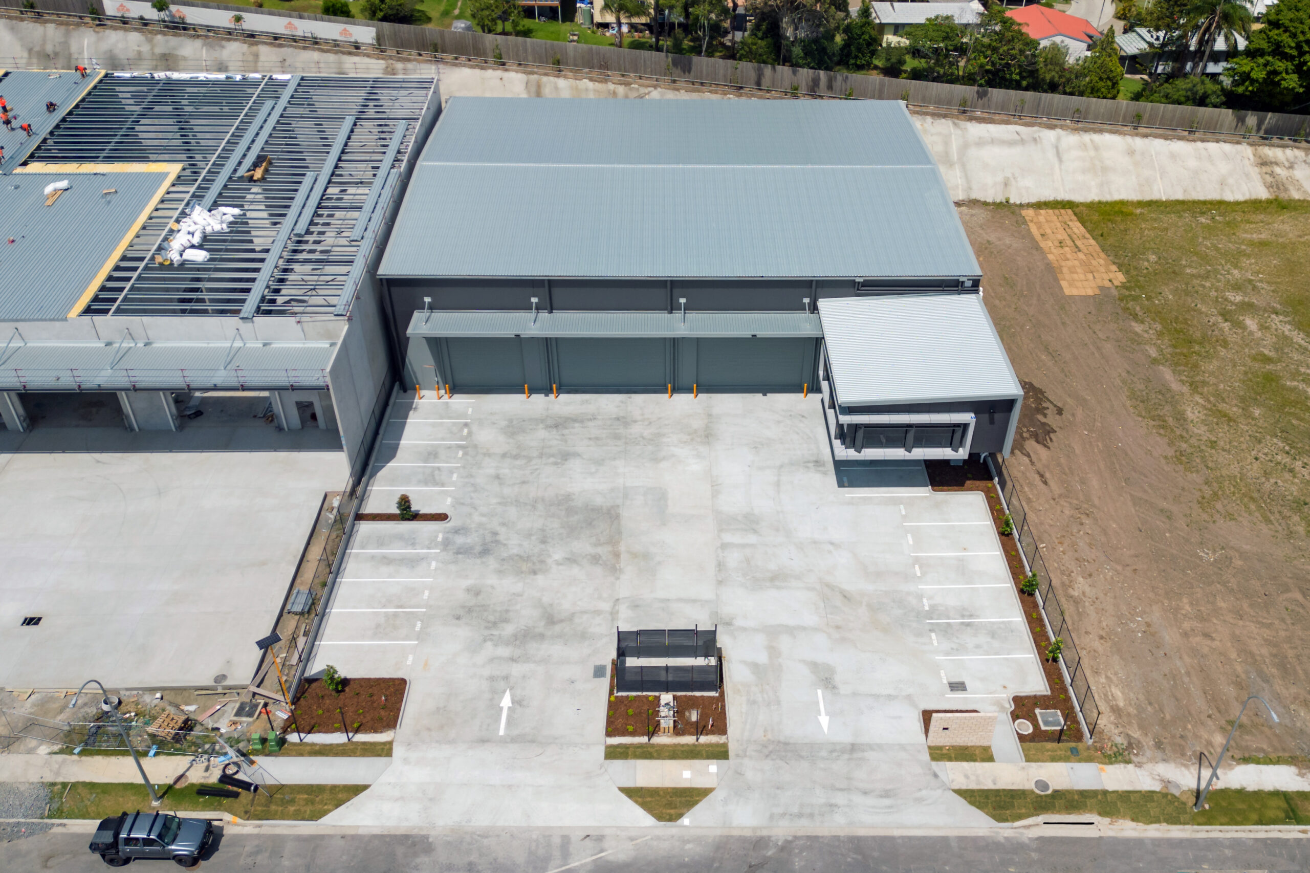 Tomkins Construction Lot 103 Yatala warehouse and office